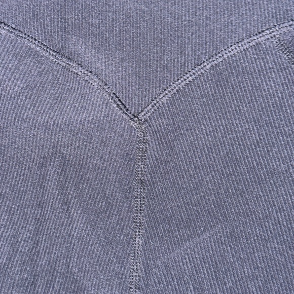 Women's Amazon Black High-Waisted Shorts - Picture 4 of 5